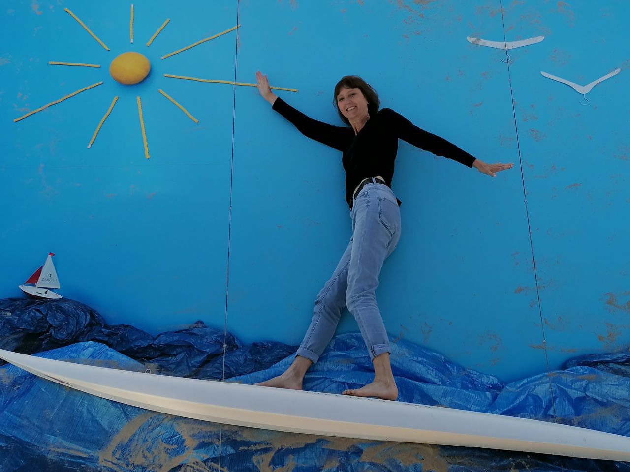 110. Surfbrett stehend_2025-06-13_18-45-31.jpg